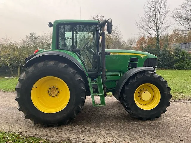 John deere 7430 autopower vierwielaangedreven landbouwtractor - afbeelding 6 van  35