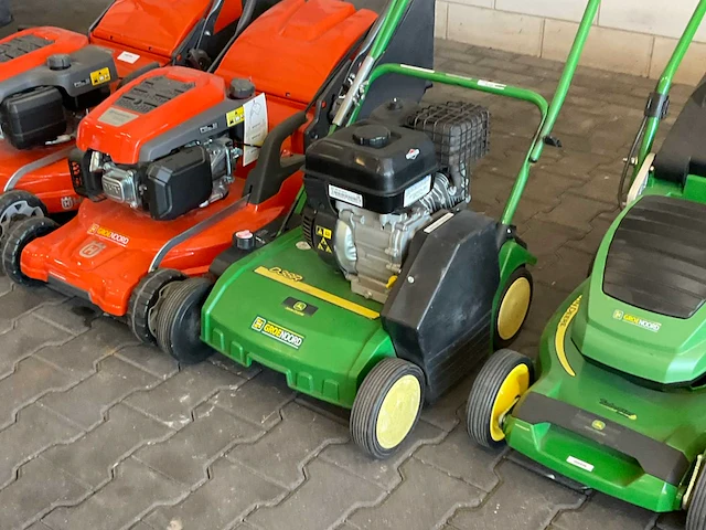 John deere d38r verticuteermachine - afbeelding 1 van  4