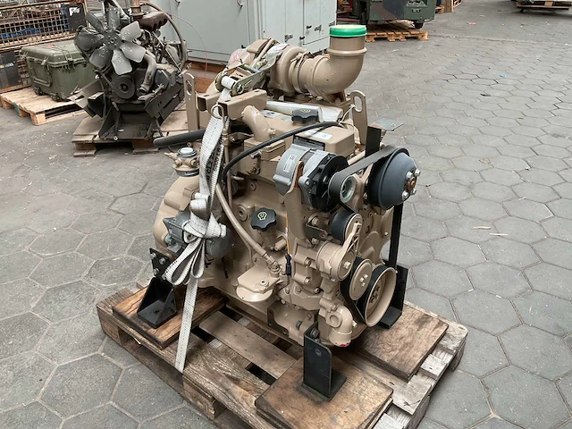 John deere eid3z7l8 dieselmotor - afbeelding 1 van  9