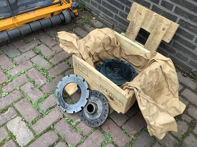 John deere industriële trekker onderdeel - afbeelding 1 van  4