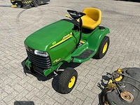 John deere lt155 grasmaaier met maaibak - afbeelding 1 van  14