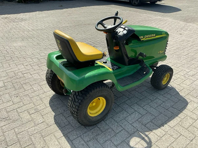 John deere lt155 grasmaaier met maaibak - afbeelding 10 van  14
