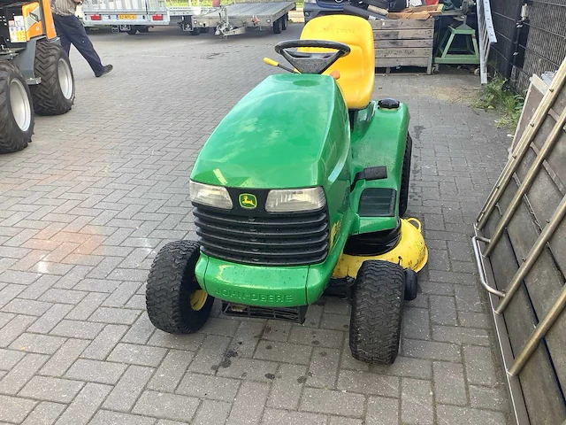 John deere lt180 grasmaaier - afbeelding 3 van  6