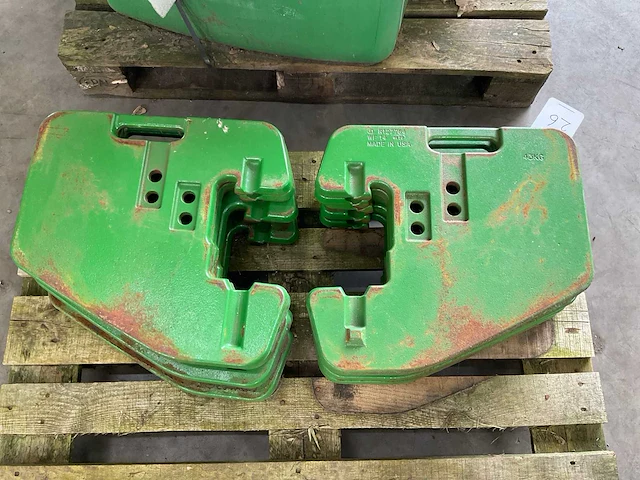 John deere r 127764 frontgewicht (10x) - afbeelding 1 van  5