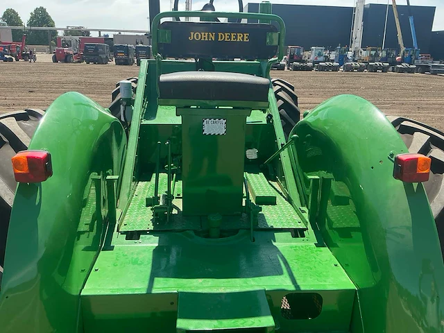 John deere r vierwielaangedreven landbouwtractor farmpro barneveld - afbeelding 13 van  49