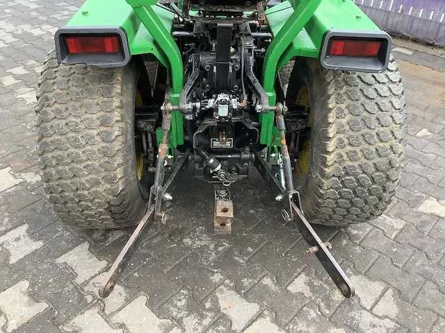 John deere smalspoor- en compacttractor - afbeelding 10 van  15