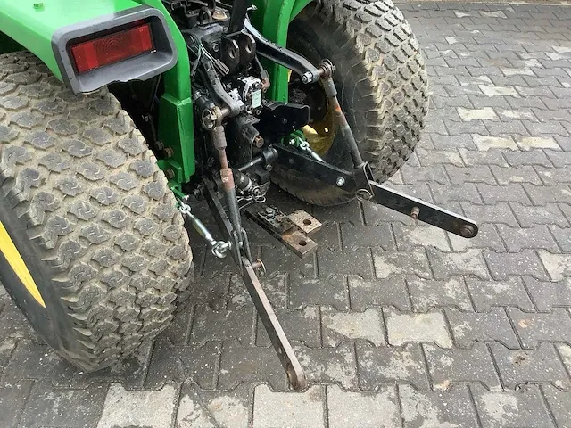 John deere smalspoor- en compacttractor - afbeelding 9 van  15