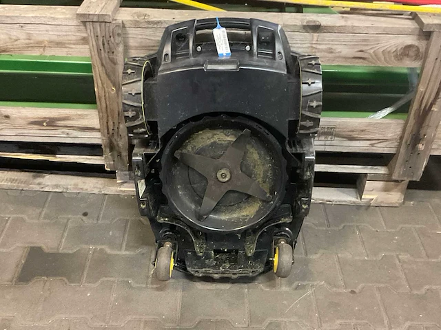 John deere tango e5 robotmaaier - afbeelding 6 van  8