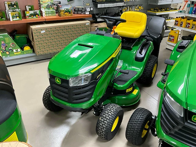 John deere x117r zitmaaier - afbeelding 1 van  10