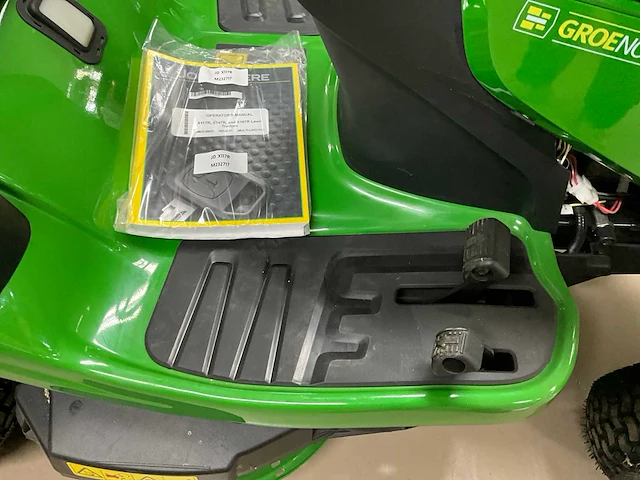 John deere x117r zitmaaier - afbeelding 10 van  10