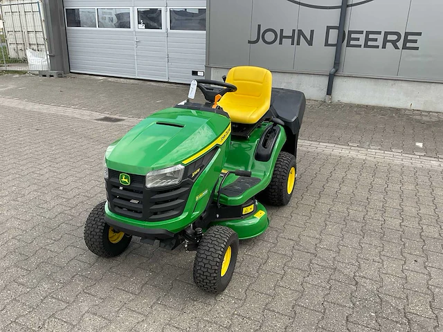 John deere x147r zitmaaier - afbeelding 1 van  14