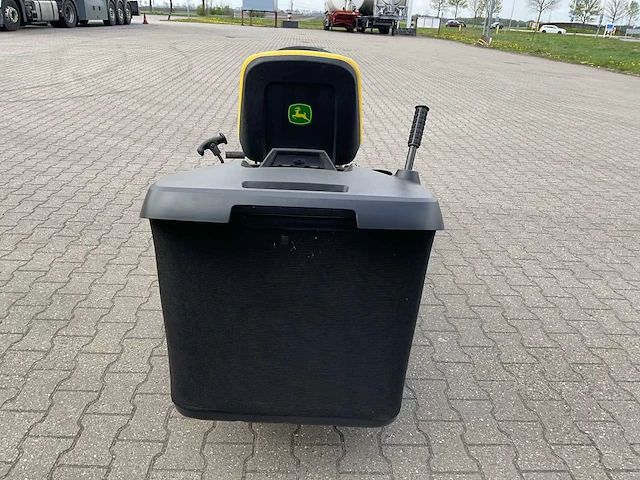 John deere x147r zitmaaier - afbeelding 12 van  14