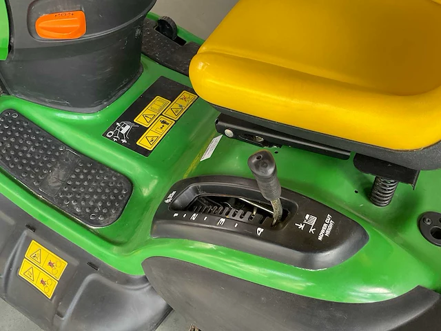 John deere x155r zitmaaier - afbeelding 11 van  13