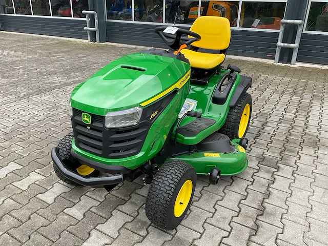 John deere x167 zitmaaier - afbeelding 1 van  17