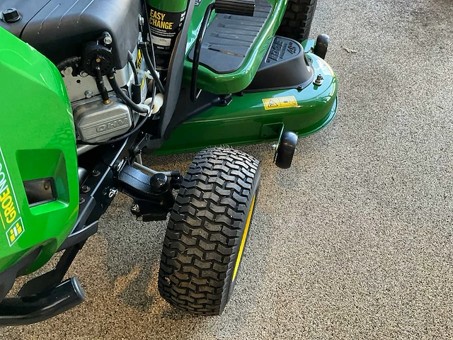 John deere x167 zitmaaier - afbeelding 2 van  17