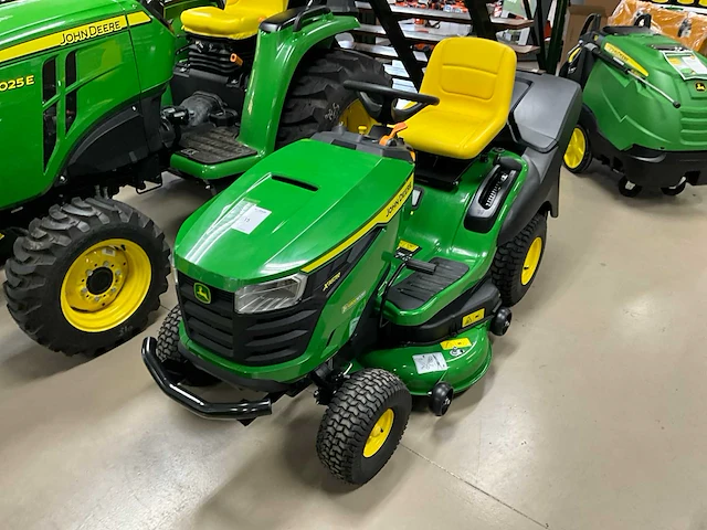 John deere x167r zitmaaier - afbeelding 1 van  12