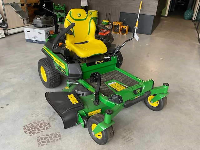 John deere z320r zero turn zitmaaier - afbeelding 12 van  17
