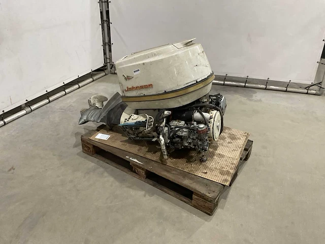 Johnson buitenboordmotor - afbeelding 2 van  9