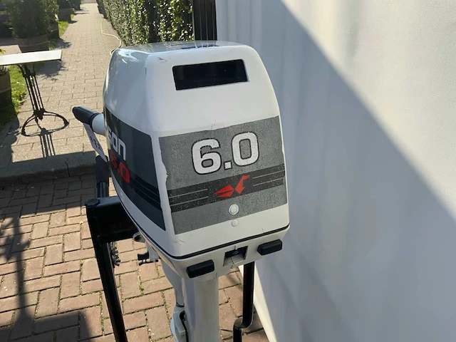 Johnson j6retb buitenboordmotor - afbeelding 4 van  7