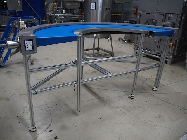 Jonge poerink - afbeelding 1 van  7