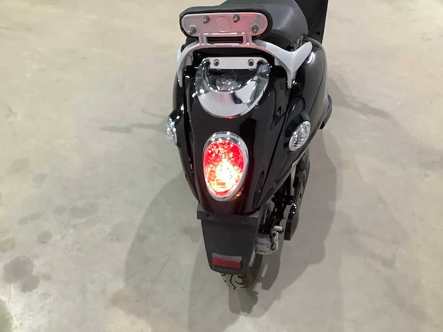 Jonway - mny - e-scooter - afbeelding 11 van  15