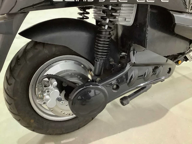 Jonway - mny - e-scooter - afbeelding 14 van  15