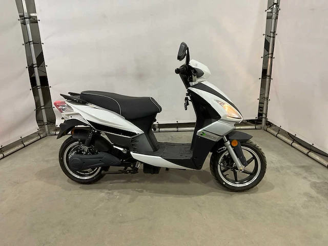Jonway - msg - elektrische scooter - afbeelding 10 van  16