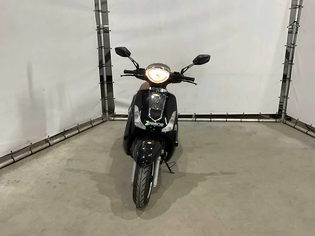 Jonway classic-cl 1 scooter - afbeelding 14 van  18
