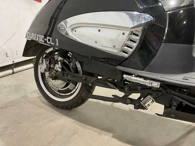 Jonway classic-cl 1 scooter - afbeelding 17 van  18