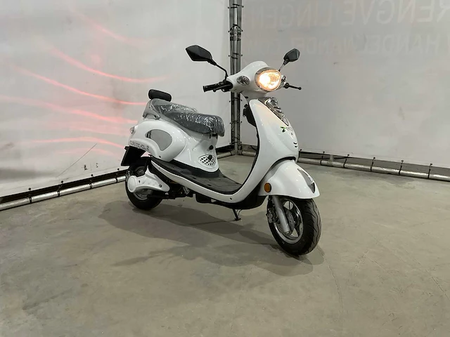 Jonway classic-cl 2 mny scooter - afbeelding 9 van  16