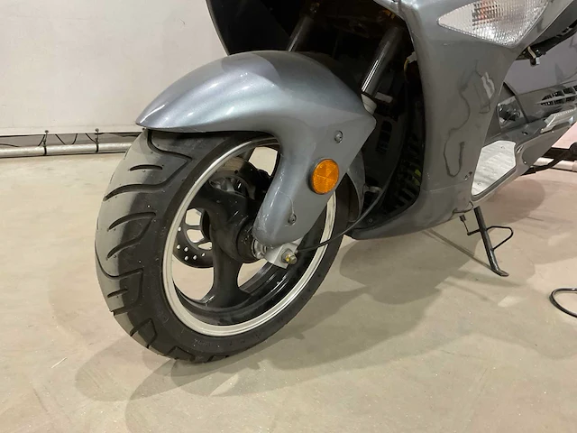 Jonway motorscooter - afbeelding 14 van  15