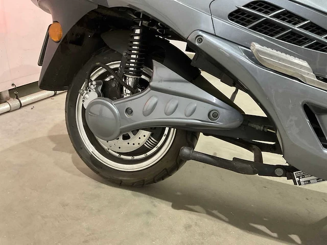 Jonway motorscooter - afbeelding 15 van  15