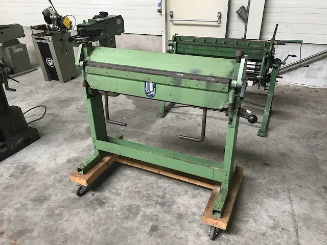 Jorg - 3711 - vouwmachines - afbeelding 1 van  4