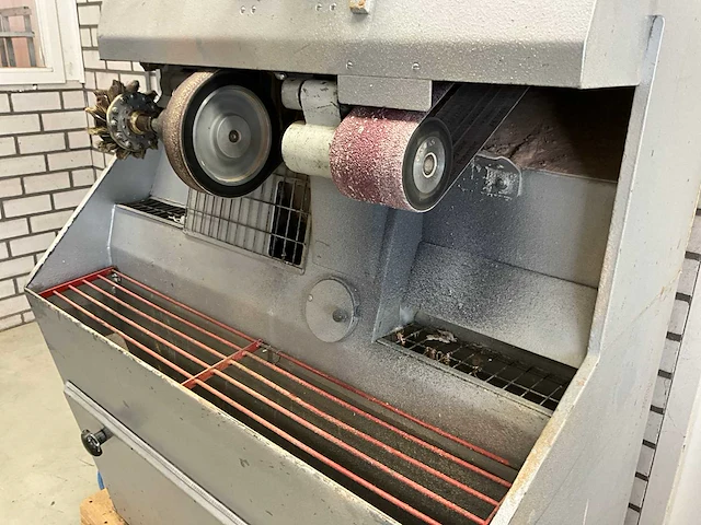 Jos america flexam hardo gecombineerde trim-, schuur- en polijstmachines v.v. pneumatische afzuigklep - afbeelding 4 van  7