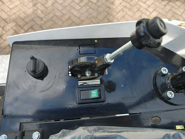 Jpc - 2025 - kv12 - minigraafmachine met aanhangwagen - afbeelding 11 van  43