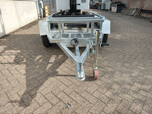 Jpc - 2025 - kv12 - minigraafmachine met aanhangwagen - afbeelding 25 van  43