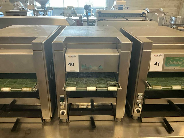 Jufeba ln-0 pretzel bakmachine - afbeelding 2 van  3