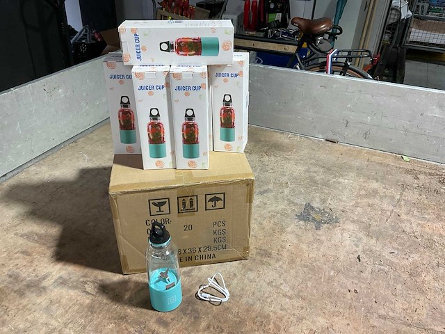 Juicer cup juicer fles (28x) - afbeelding 1 van  4