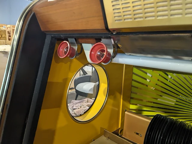Jukebox bergmann symphonie 80 – 1957 , bergmann, symphonie 80, hout, 1957 - afbeelding 3 van  16