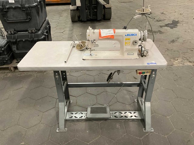 Juki ddl-8700 naaimachine - afbeelding 2 van  12