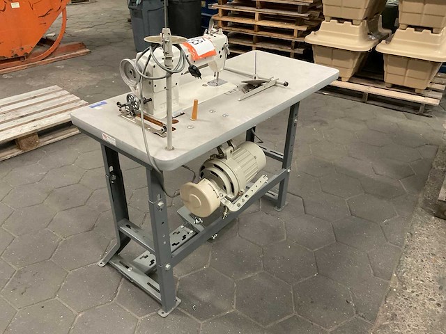 Juki ddl-8700 naaimachine - afbeelding 6 van  12