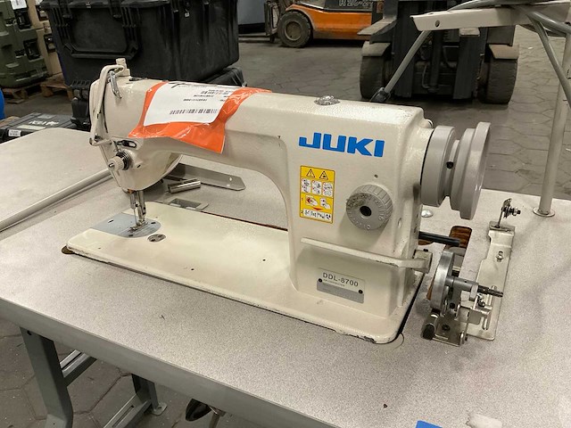 Juki ddl-8700 naaimachine - afbeelding 8 van  12
