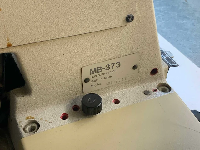 Juki mb-373 naaimachine - afbeelding 4 van  5