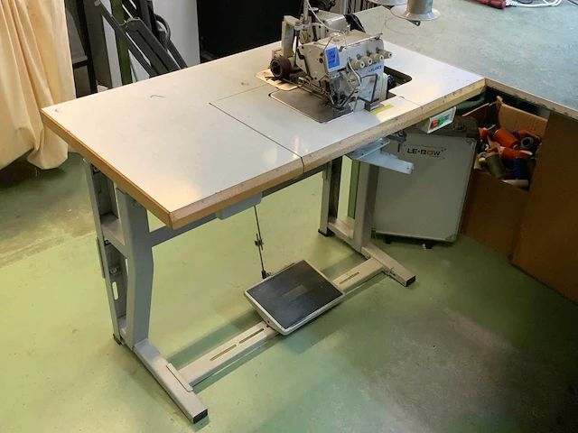 Juki mo-3741 naaimachine - afbeelding 2 van  5
