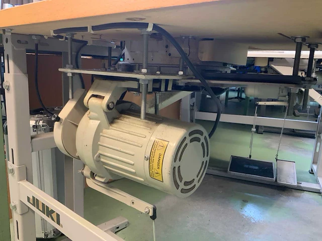 Juki mo-3741 naaimachine - afbeelding 5 van  5