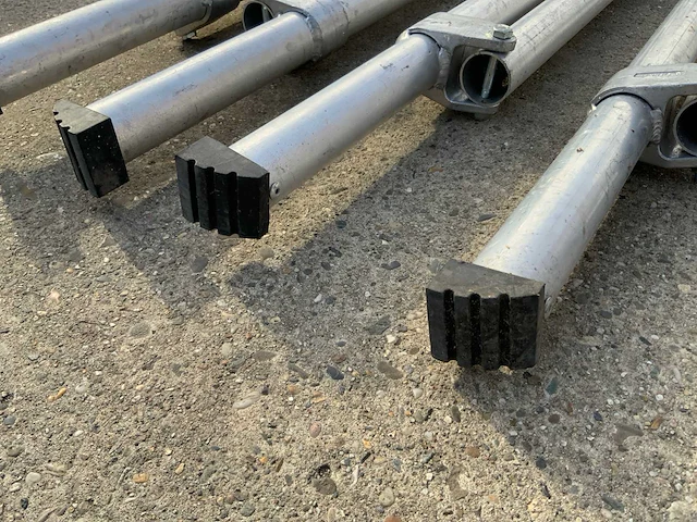 Jumbo stillads steiger met aanhanger - afbeelding 14 van  24