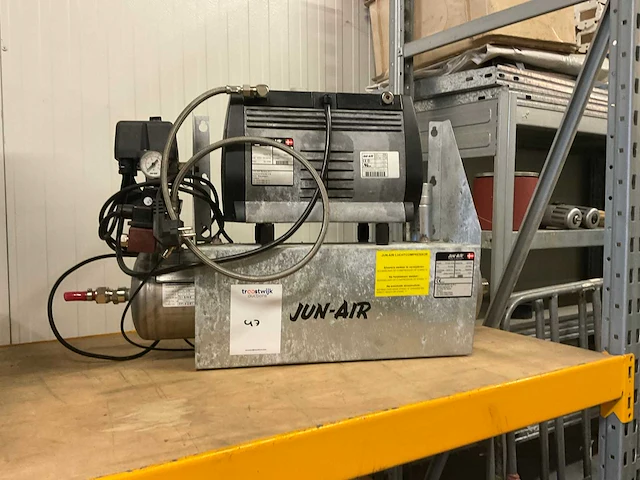 Junair of302-8,5b olievrije compressor - afbeelding 1 van  5