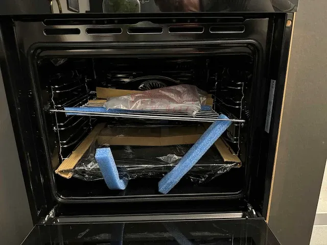 June - o59zw - oven - afbeelding 2 van  3