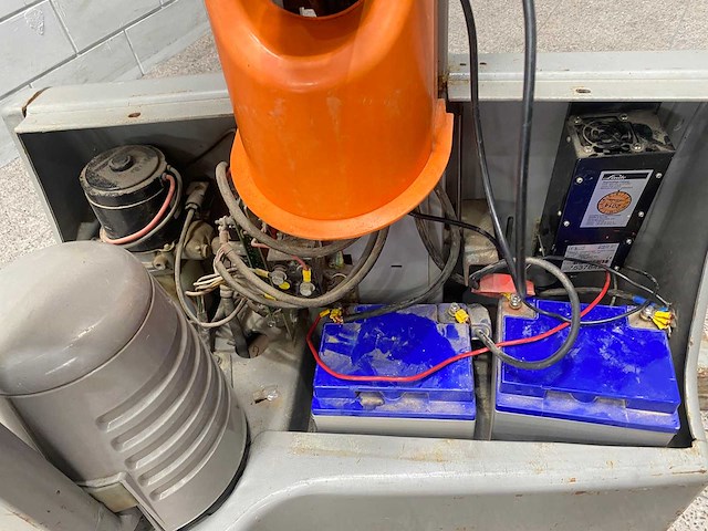 Jungheinrich - 2000 - ebc 10g-117-156e - stapelaar - afbeelding 10 van  10