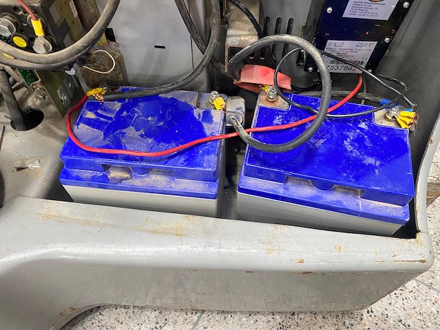 Jungheinrich - 2000 - ebc 10g-117-156e - stapelaar - afbeelding 9 van  10